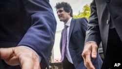FTX founder Sam Bankman-Fried arrives at Manhattan federal court, Aug. 11, 2023, in New York.