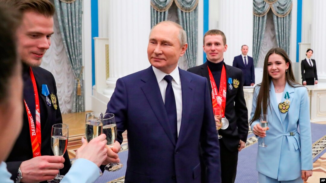 Prezident Vladimir Putinning Kremlda sportchilar bilan uchrashuvi, 26-aprel, 2022.