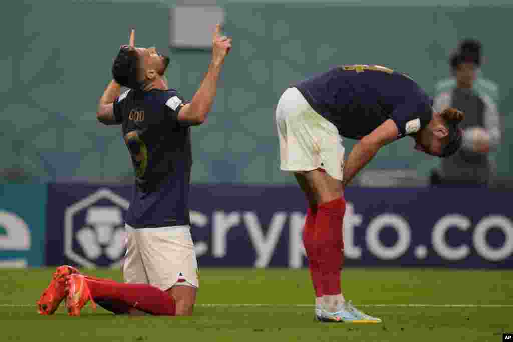 Olivier Giroud selebre apre li make yon gol nan Mondyal Foutbol Qatar la kont Ostrali nan Gwoup D a.
