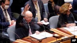 Ambasadori i Rusisë në OKB, Vasily Nebenzya, vendos veton e vetme për të ndalur një rezolutë të Këshillit të Sigurimit, dy ditë pas fillimit të sulmit në Ukrainë