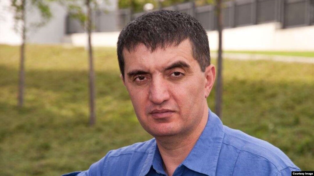 Mirzo Salimpur, "Axbor" ta'sischisi 