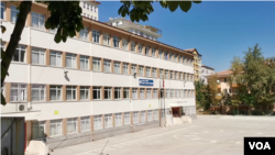 Di roja destpêkirina perwerdehîyê de Dîmeneke dibistaneke li Enqere, Tirkîyê,12 Îlon,2022