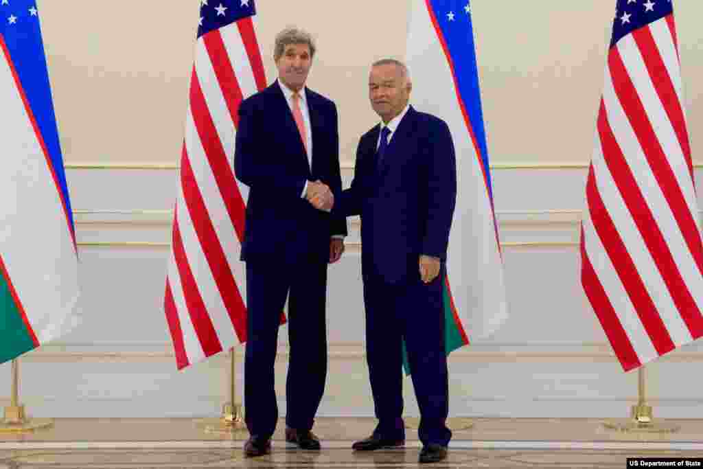 U.S. Secretary of State John Kerry, Uzbekistan President Islam Karimov 