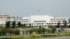 ہماری تنخواہیں ججوں سے کم کیوں ہیں؟ سینیٹر کا شکوہ