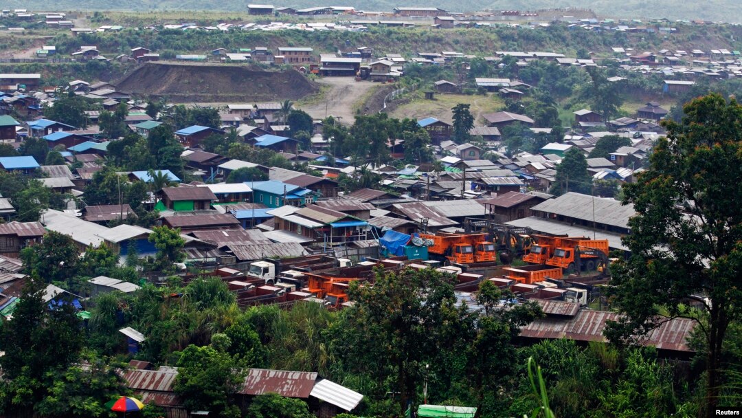 ဖားကန့်မြို့