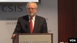 美国国防部主管亚太安全事务的助理部长施大伟（David Shear）2015年3月27日在华盛顿战略与国际中心讲话。