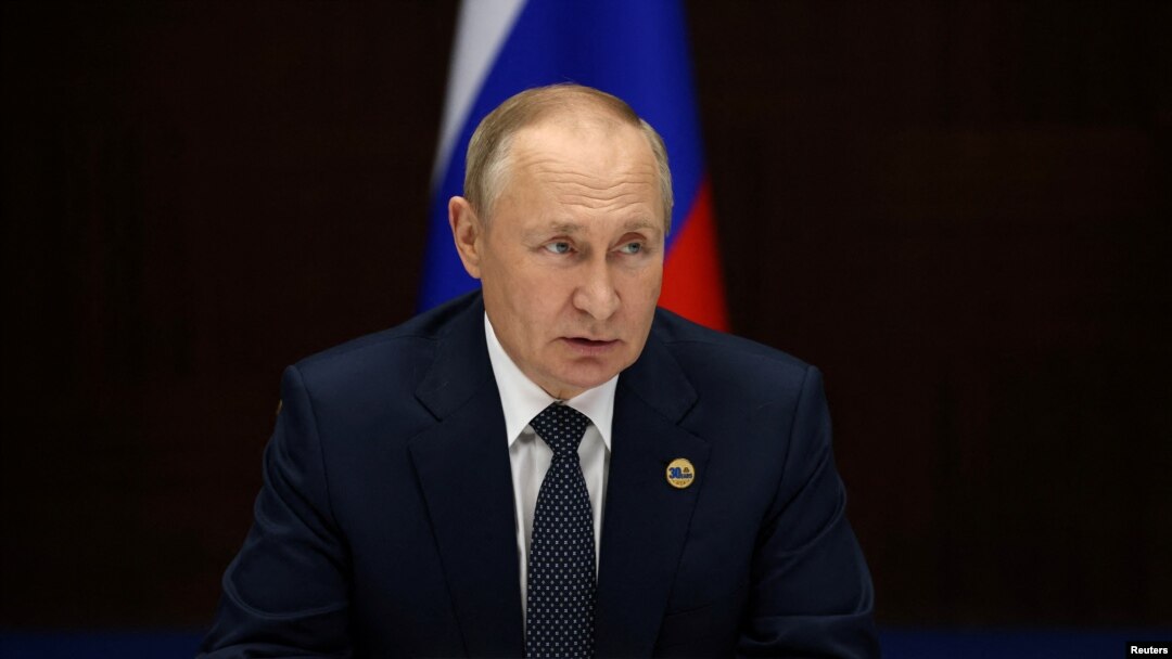 Tổng thống Nga Vladimir Putin tại Hội nghị Thượng đỉnh CICA ở Astana, Kazakhstan.