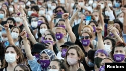 Istanbul women