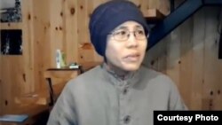 2012年底胡佳等人探望刘霞时拍摄的视频截图 (胡佳提供)