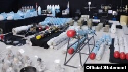 تصاویر منتشر شده از سوی سنتکام که تسلیحات توقیف شده ایرانی برای حوثی‌ها را نشان می‌دهد