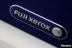 미국 제록스사(Xerox)가 일본 후지필름 홀딩스에 흡수된다. 후지 제록스 로고.