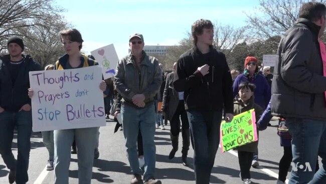 Hundreds of Thousands in US March, Speak Out for Gun Reforms