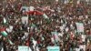 Taagerayaasha Xuutiyiinta oo ka banaan baxaya weeraro ay Mareykanka iyo Ingiriiska ku qaadeen Yemen, Sawir Hore.