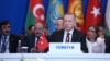 Turkoya rahbari Rajab Toyyip Erdog'an Turkiy davlat tashkiloti yig'inida, Boku, 15-oktabr, 2019 