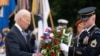 Predsednik Bajden na ceremoniji polaganja venaca na nacionalnom groblju Arlington uVašingtonu, 29. maj 2023. (Foto: Reuters/Bonnie Cash)
